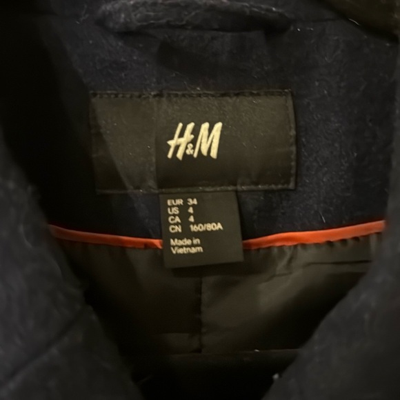 H&M DARK BLUE LINED PEACOAT…WITH POCKETS - Picture 2 of 5